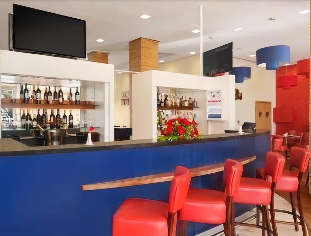 丹吉尔温德姆华美达安可酒店 外观 照片